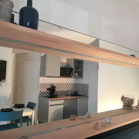 Accès Direct à La De Mr Hulot Marc Sur Près De La Baule - Parking Privé *